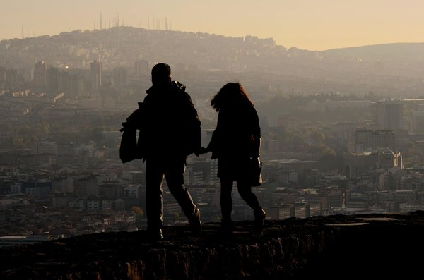 Wie kann man den CO2-FuàŸabdruck beim Reisen reduzieren?